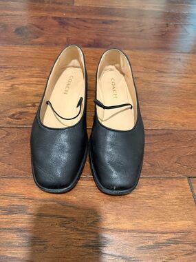 Coach Women's Black Leather Ballet Flats